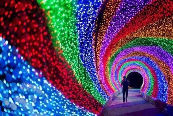 LED散熱中的鋁型材散熱器、水冷散熱器哪個(gè)更有前途？